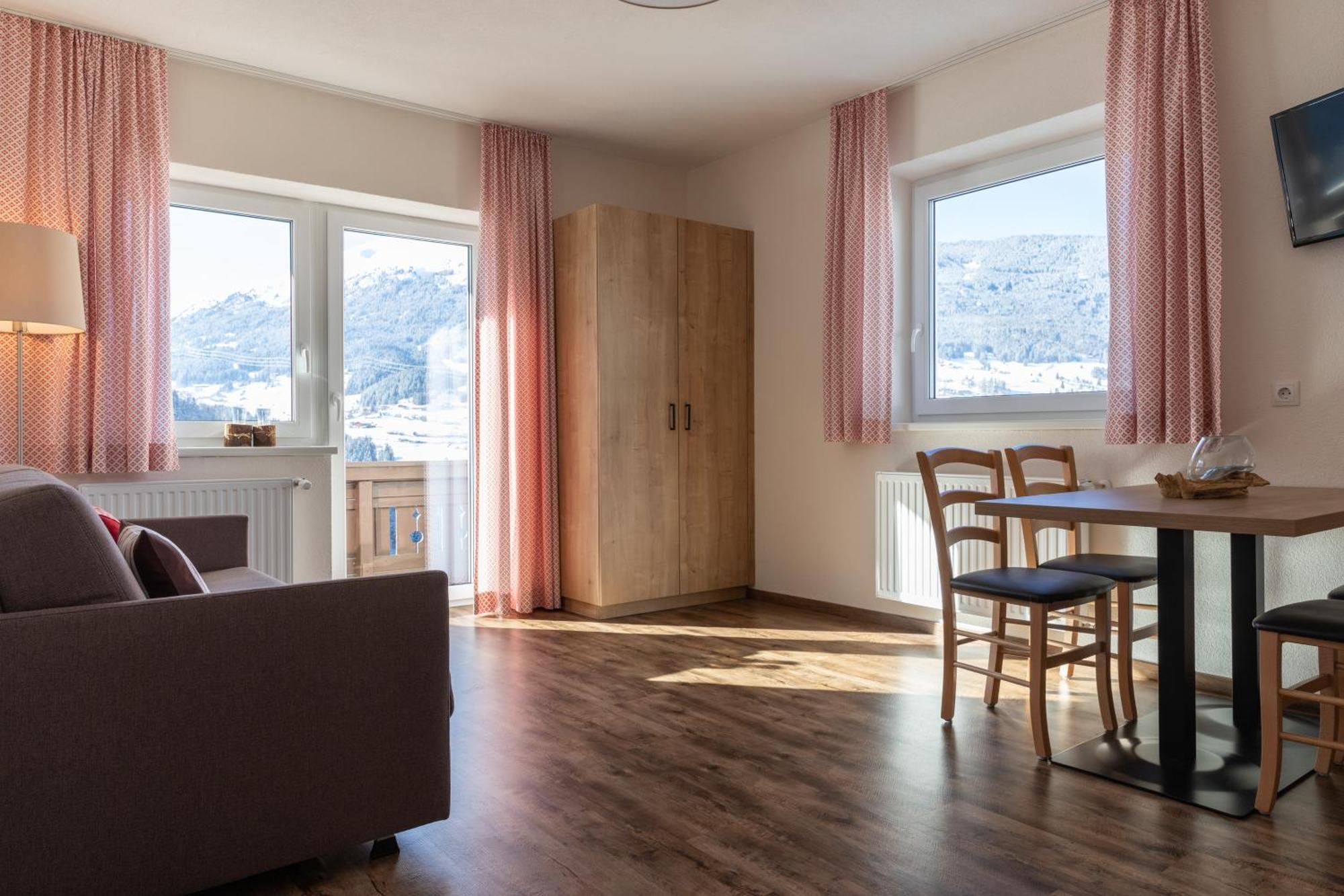 Pitztal Living Aparthotel Jerzens Exteriör bild